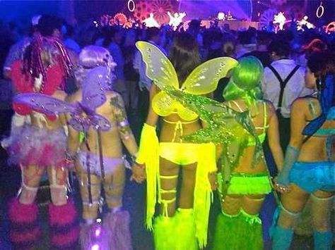 Rave Core, Rave Tutu, Rave Aesthetic, Neon Rave, Rave Fit, Edm Fashion, Raver Girl, Rave Fits, Rave Girls