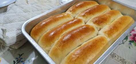 purrfect bliss » Breadmaker New England Hot Dog Buns Hot Dog Bun Recipe Bread Machine, New England Hot Dog Buns Recipe, Gourmet Lamb, Homemade Hot Dog Buns, Hot Dog Buns Recipe, Hot Dog Rolls, Best Bread Machine, Dog Bread, Bread Maker Recipes