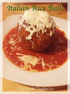 Italian Rice Ball Rice Balls Italian, Italian Rice Balls Recipe, Italian Rice Balls, Cajun Rice, Arancini Recipe, Italian Rice, Rice Stuffing, Recipe Italian, Rice Ball