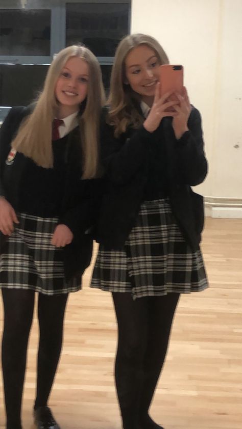 British High School Aesthetic, British Chav Aesthetic, Chav Uk, Sweater Under Blazer, Uk School Aesthetic, British School Aesthetic, British Girl Aesthetic, Uk Chav, Romantising School