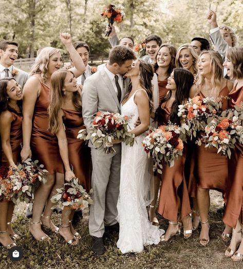 Fall Wedding Groomsmen, Groomsmen Colours, Rust Bridesmaid Dress, Rusting Wedding, Wedding Tux, Wedding Groomsmen, Future Wedding Plans, Wedding Inspiration Fall, Fall Wedding Colors