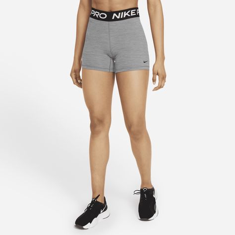 Nike pro shorts outfit