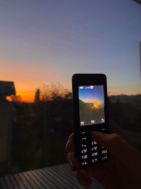 #sunrise #sunset #aesthetic #nokia #photography Nokia Aesthetic Phone, Nokia Phone Aesthetic, Nokia Aesthetic, Nokia Phone, Sunset Aesthetic, Sunrise Sunset, Mood Board, Vision Board, Photography