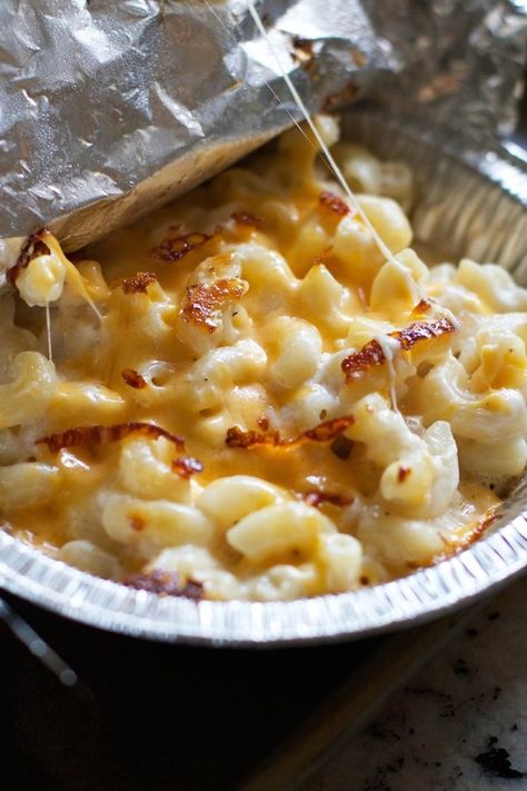 mac n cheese recipe Camping Ideas For Couples, Camping Food Make Ahead, Best Camping Meals, Camping Dinners, Easy Camping Meals, Campfire Food, Campfire Cooking, Easy Camping, Tin Foil