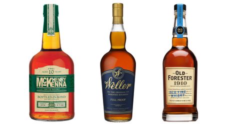 The Best Hard-to-Find Bottles for the Whiskey Fan in Your Life #FoodDrink #Alcoholicbeverages #bourbon Bourbon Liquor, Rare Whiskey, Whisky Drinks, Mens Journal, Good Whiskey, Recipes Drinks, Single Malt, Hot Sauce Bottles, Tips And Advice