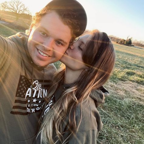 Jeremiah Duggar and his wife Hannah Duggar have welcomed their first child, a daughter. #CountingOn Jeremiah Duggar, Duggar Girls, 19 Kids And Counting, And I Love You, Duggar Family, Forever And Always, 19 Kids, A Daughter, Every Single Day