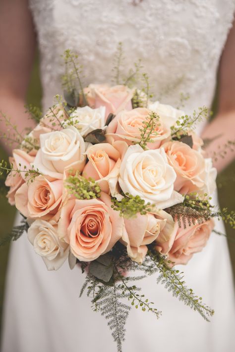 Peach And Cream Wedding Bouquet, Light Peach Wedding, Peaches And Cream Wedding Flowers, Light Peach And Ivory Wedding Theme, Wedding Bouquets Peach, Peach Flower Bouquets, Peach And Coral Wedding, Peach Bouquet Wedding, Peach And Cream Wedding