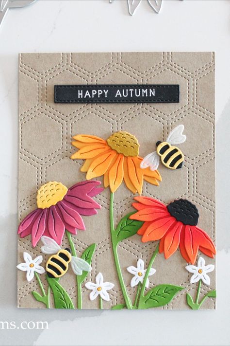 Handmade Greeting Card Designs, Daisy Cards, Paper Flower Decor, Bee Cards, Paper Flowers Diy, Fall Cards, Greeting Card Design, Floral Cards, Creative Cards