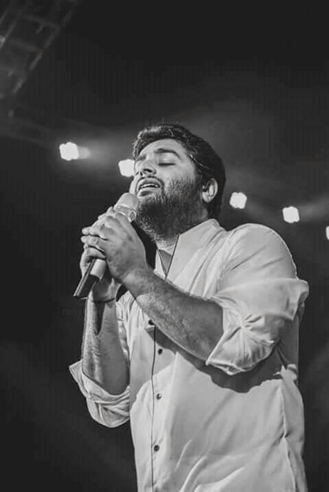 Arijit Singh Pic Hd, Arijit Singh Wallpaper, Arjit Singh Wallpapers, Arjit Singh Photos, Arijit Singh Hd Wallpaper, Arijit Singh Aesthetic, Singer Posters, Arijit Singh Photos New, Amazing Singers