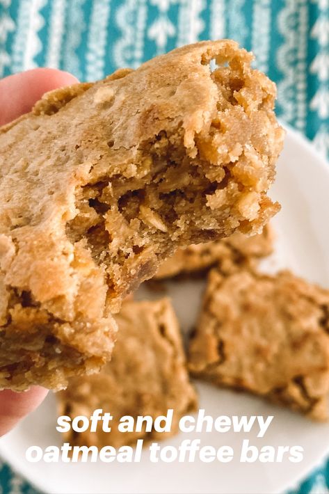 soft chewy oatmeal cookie bars Toffee Cookie Bars, Oats Dessert, Oatmeal Cookie Bars Recipes, Chewy Oatmeal Bars, Toffee Cookie Recipe, Butterscotch Recipes, Oatmeal Dessert, Butterscotch Bars, Oatmeal Cookie Bars