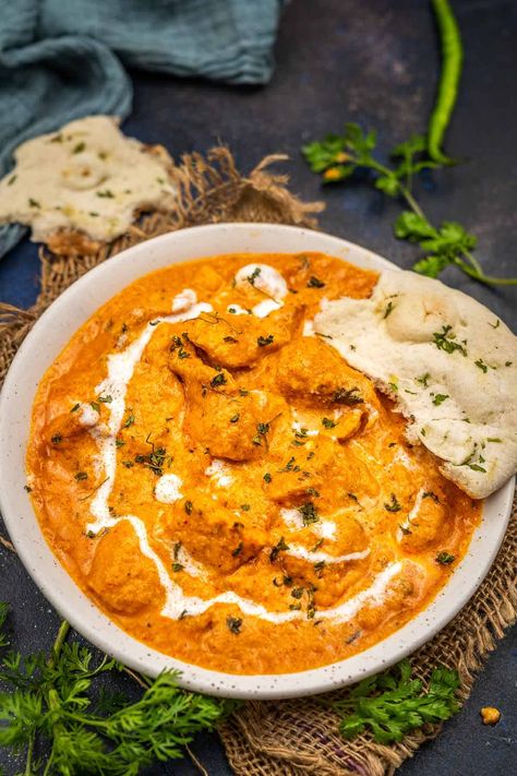 Butter Chicken is one of the most popular Indian curries all around the world. Check out the homemade butter chicken recipe I learned from a chef. It is made using simple ingredients, comes together in 30 minutes, and rivals any restaurant or take-out. Famous Butter Chicken, Panini Recipes Chicken, Butter Chicken Recipe Indian, Continental Recipes, Murgh Makhani, Indian Curry Recipes, Butter Chicken Curry, Indian Butter Chicken, Curry Recipes Indian