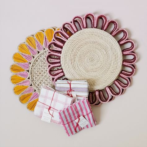 Raffia placemats & patterned napkins for your summer table. Macrame Placemats, Color Macrame, Patterned Napkins, Summer Table, Charger Plate, Summer Tables, Spring Color, Charger Plates, Jute Twine