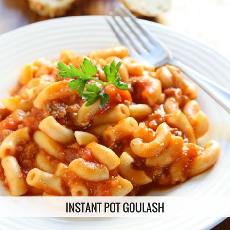 instant pot goulash Recipes Goulash, Instant Pot Goulash, Ip Recipes, Crockpot Meal, Cooking Meals, Recipes Instant Pot, Dump Dinners, Pot Dinners, Goulash Recipes