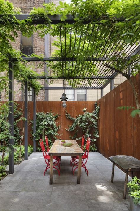 Nyc Townhouse, Pergola Diy, Terrasse Design, Pergola Design, Garden Screening, Wooden Pergola, Backyard Pergola, Trellis Design, Pergola Plans