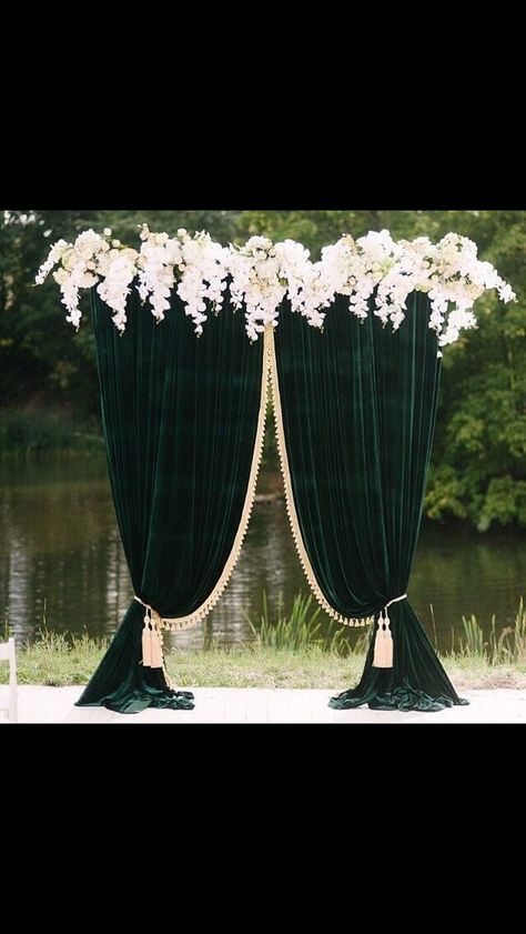 Gorgeous velvet draping with flowers as a wedding ceremony backdrop Velvet Wedding Backdrop, Velvet Backdrop Wedding, Green Wedding Ceremony, Garden Wedding Ceremony Decorations, Velvet Backdrop, Wedding Reception Entrance, Black Red Wedding, Wedding Altar, Velvet Wedding