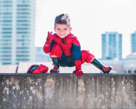 Super Hero Birthday Photo Shoot, Spiderman Theme Photoshoot, Spiderman Birthday Picture Ideas, 4 Birthday Photoshoot Ideas Boy, Spiderman Birthday Pictures, 4th Birthday Boy Photoshoot, Spider Man Birthday Photoshoot, Spider-man Pictures, Spiderman Birthday Photoshoot