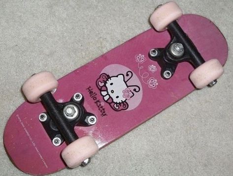 Hello Kitty Things, Kitty Aesthetic, Charmmy Kitty, Hello Kitty Aesthetic, Hello Kitty Stuff, Skateboard Design, Kitty Stuff, Mia 3, Hello Kitty Pictures