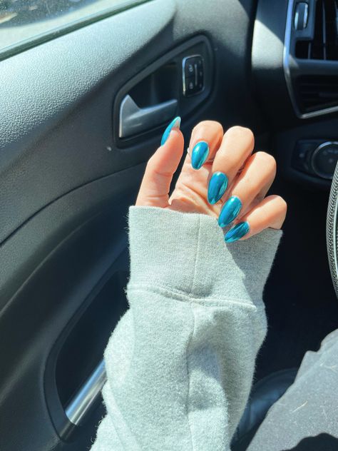 Chrome Aqua Nails, Aqua Prom Nails, Dark Teal Chrome Nails, Teal Nails With Chrome, Turquoise Prom Nails, Chrome Teal Nails, Dark Aqua Nails, Tourqoise Colour Nails, Teal Nails Design