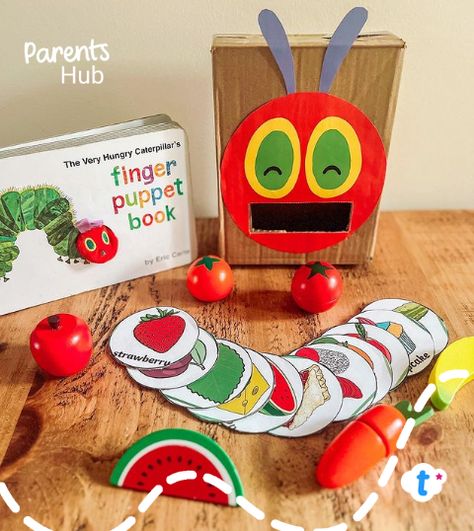 An interactive way to for children to become involved with the story of The Very Hungry Caterpillar by Eric Carle. This busy box involves feeding the caterpillar by posting food into his mouth. Credit: @engaging_elodie [Instagram] Hungry Caterpillar Activities Toddlers, Hungry Caterpillar Sensory Bin, Hungry Caterpillar Food, Storybook Crafts, Literacy Bags, Book Themed Activities, The Very Hungry Caterpillar Activities, Retelling Activities, Hungry Caterpillar Activities