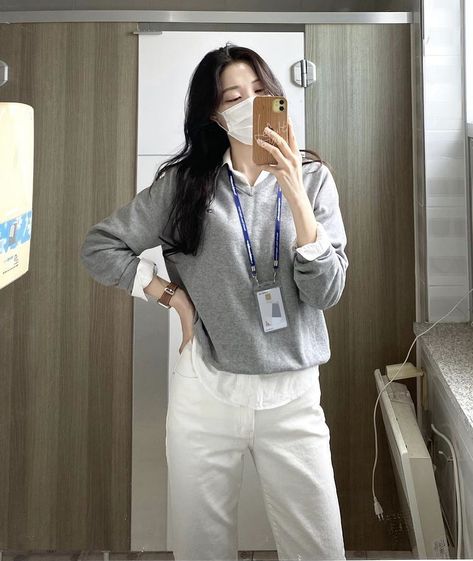 Korean Business Casual For Women, Work Korean Outfit, Working Outfit Korean, Korean Style Work Outfit, Korean Casual Work Outfit, Korean Outfits Work, Korean Work Outfit Business Casual, Work Outfits Women Korean, Korean Business Casual Outfits