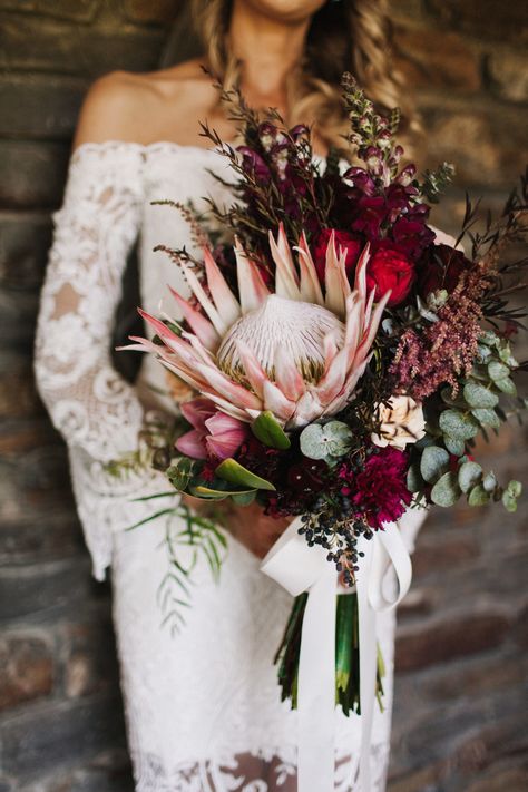 Best of 2018: Bouquets & Florals - nouba.com.au - Best of 2018: Bouquets & Florals Wedding Recovery, Holding A Bouquet Of Flowers, Protea Wedding, Protea Bouquet, Wildflower Wedding Bouquet, Wedding Flower Guide, Holding A Bouquet, Burgundy Bouquet, King Protea