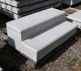 Precast Concrete Steps Concrete Block Steps Ideas, Concrete Block Steps, Concrete Steps Outdoor, Concrete Patio Steps, Precast Concrete Steps, Exterior Steps, Concrete Front Steps, Concrete Step, Garage Steps