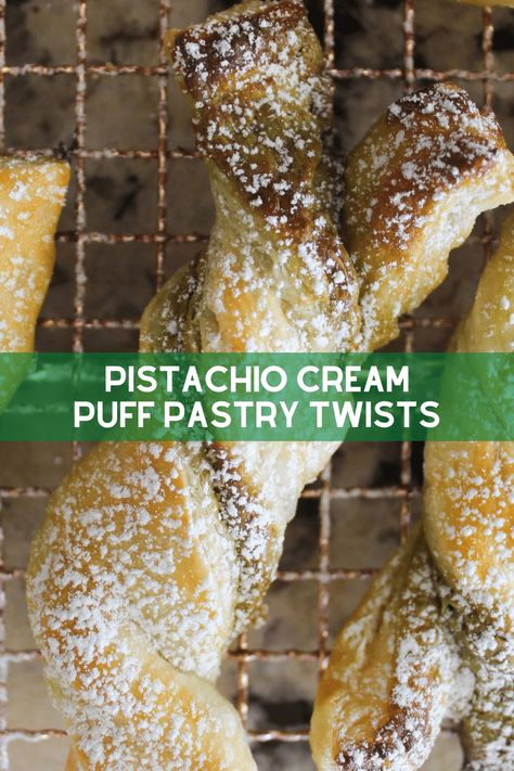 Pistachio Recipes Healthy, Pistachio Desserts, Cream Puff Pastry, Pistachio Brittle, Pastry Twists, Puff Pastry Twists, Puff Dessert, Pistachio Dessert, Puff Pastry Cream Puffs