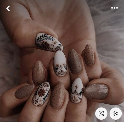 Almond Boho Nails, Woodsy Nails, Acotar Nails Designs, Summer Boho Nails, Western Almond Nails, Mexican Nails Designs Mexico, Colorado Nails, Mexican Inspired Nails Mexico, Spanish Tile Nails