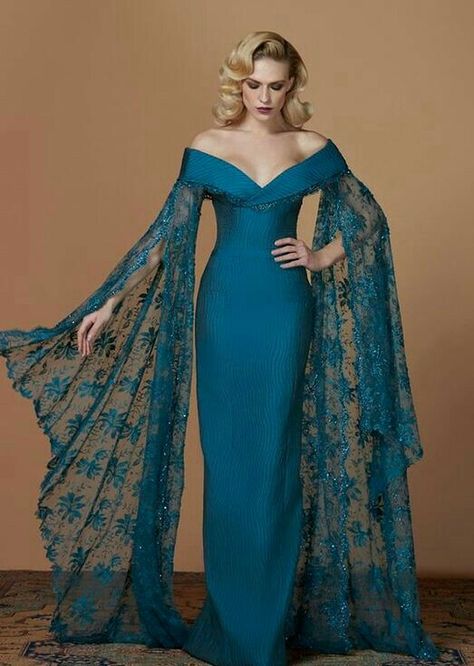 فستان سهرة, Dreamy Dress, Gorgeous Gowns, Dress Cuts, Elie Saab, Beautiful Gowns, Dress Plus Size, Mother Of The Bride Dresses, Fancy Dresses