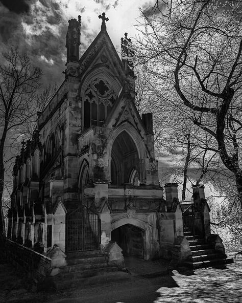 ⚜ ⚜ ⚜ #Repost @ominous_fear_ with @repostsaveapp Dexter Mausoleum ✝ #gothic #immortalgothic #immortal_gothic #gothicsoul #gothicmood… Dark Castle, Gothic Buildings, Gothic Castle, Gothic Church, Gothic Aesthetic, Gothic Horror, Dark Places, Gothic Architecture, Old Building