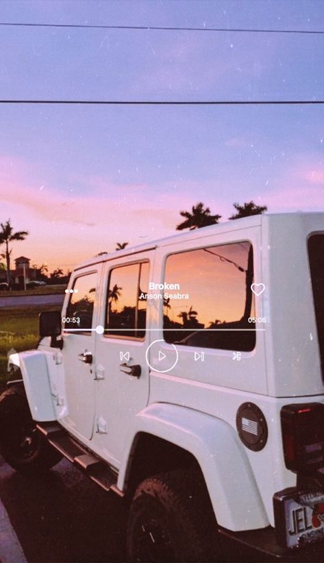 White Jeep Wrangler, Beach Jeep, White Jeep, Jeep Photos, Dream Cars Jeep, Jeep Lover, Brand New Day, Jeep Wrangler Rubicon, Jeep Girl