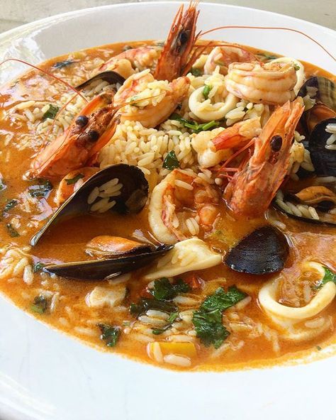 Seafood Rice ❦ Arroz de Marisco Seafood Rice Recipe, Portuguese Kitchen, Portugal Food, Seafood Rice, Portuguese Food, Seafood Stew, Lamb Stew, Seafood Dinner, Portuguese Recipes