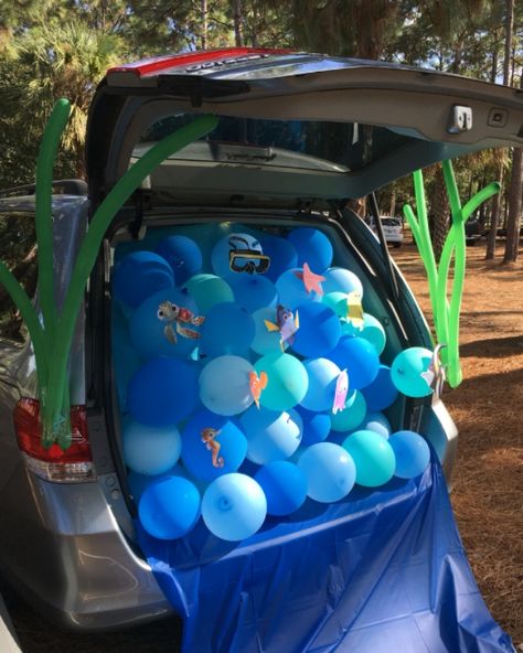 Finding Nemo Trunk or Treat Church Trunk, Trunker Treat Ideas, Halloween Car Decorations, Church Halloween, Trunk Or Treat Ideas, Halloween Traditions, Treat Ideas, The Trunk, Trunk Or Treat