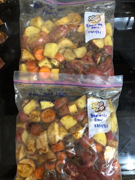 Dump Bag slow cooker beef and veg stew Dump Bags Slow Cooker Uk, Slow Cooker Recipes Uk, Beef And Ale Stew, Dump Bags, Slow Cooker Dump, Cooking Stew Beef, Slow Cook Beef Stew, Veg Stew, Budget Meal Ideas