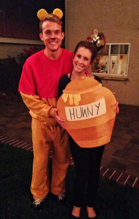 Pooh loves his hunny :) #halloween #costumes #poohbear #honeypot #Disney #couplescostume #couples Honey Pot Costume Diy, Honey Pot Costume, Diy Winnie The Pooh, Honey Costume, Winnie The Pooh Honey Pot, Piglet Costume, Pooh Honey Pot, Winnie The Pooh Costume, Winnie The Pooh Halloween