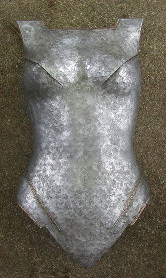 A breastplate tutorial that's actually reasonable.: Galadriel Costume, Costume Tutorial, Fashion Fantasy, Cosplay Tutorial, K Fashion, Cosplay Diy, Cosplay Tips, Theme Halloween, Fantasy Costumes