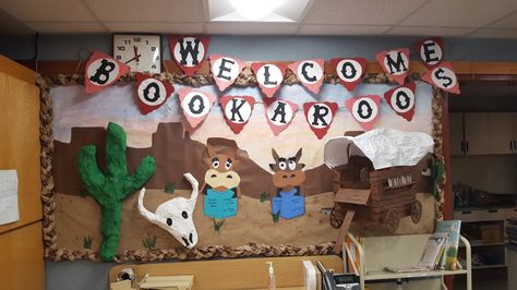 Western Bulletin Boards, Texas History Classroom, Read A Thon, Fair Theme, Wild West Theme, Preschool Decor, Reading Bulletin Boards, Library Themes, School Door Decorations