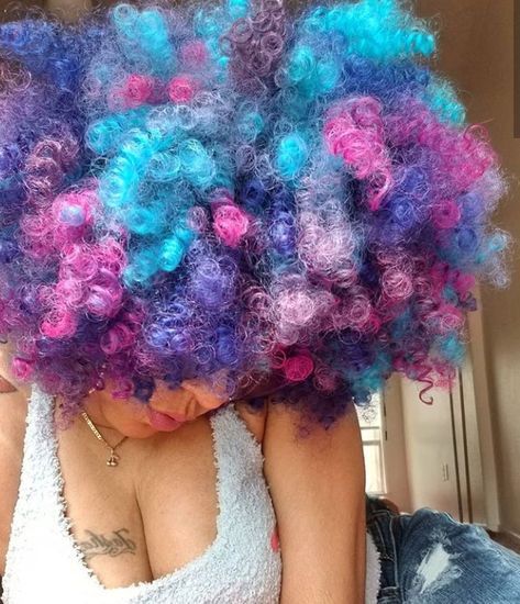 Pink blue curly hair One Purple Streak In Hair, Blonde And Blue Curly Hair, Pink And Blue Hair Dye Ideas, Dyed Curly Hair Ideas Colour Blue, Colourful Highlights, Pink And Blue Highlights, Light Blue Curly Hair, Pink And Blue Curly Hair, Pink Blue Purple Hair