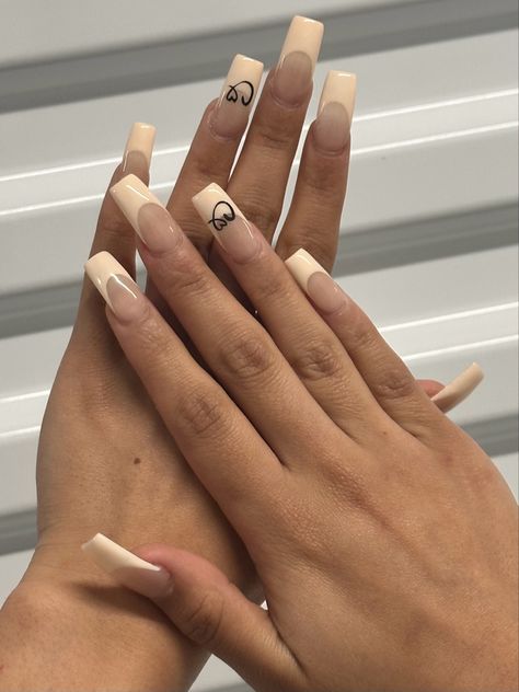 #nails #summernails #nailideas #initials #frenchnails #nailart #naildesign #beige #nude C Nails Initial, Nails With A C Initial, C Initial Nails, Initial On Nails, C Nails, C Initial, Acrylic Nails Coffin Short, Acrylic Nails Coffin, Nails Coffin