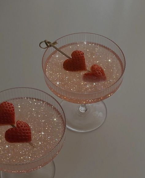 2024 Quotes, Galentines Party, Potter Art, Pretty Drinks, Edible Glitter, 17th Birthday, Love Days, Art Photos, Oui Oui