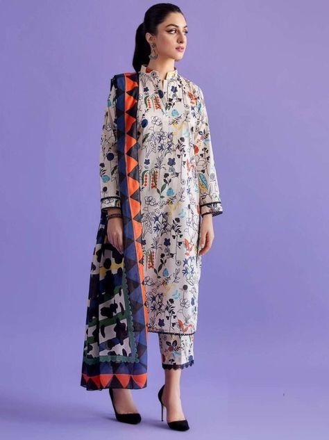 Same Print Salwar Kameez, Printed Suit Design, Dress Design Pakistani, Designer Dresses Elegant, Printed Suit, Kameez Designs, Dresses By Pattern, Latest Dress Design, Designer Kurti Patterns