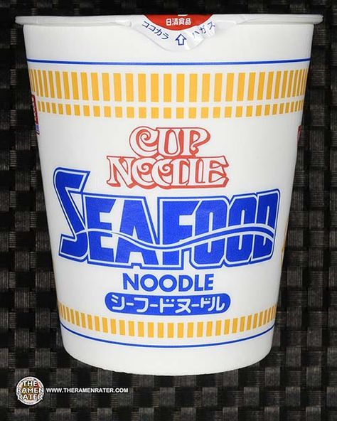 The Ramen Rater reviews Nissin's classic Seafood Cup Noodle from Japan - sent by a reader named Colin, who found it in Mexico Nissin Noodles, Seafood Ramen, Japanese Cup, Japanese Food Packaging, Cup Ramen, Nissin Cup Noodles, Pork Seasoning, Ramen Soup, Instant Ramen