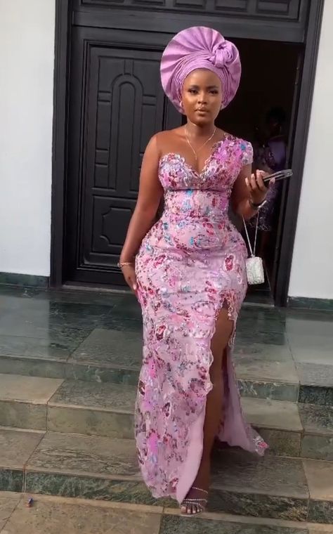 Latest Asoebi Styles, Lace Dress Wedding, Lace Long Gown, Nigerian Outfits, African Party Dresses, Nigerian Lace Styles Dress, Ceremony Dress, African Lace Styles, Best African Dresses