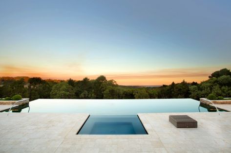 Infinity Pool Backyard, Infinity Pools, Swimming Pool House, Pool Landscape Design, Rectangular Pool, Infinity Edge Pool, Modern Pools, Dream Pools, Backyard Pool Designs