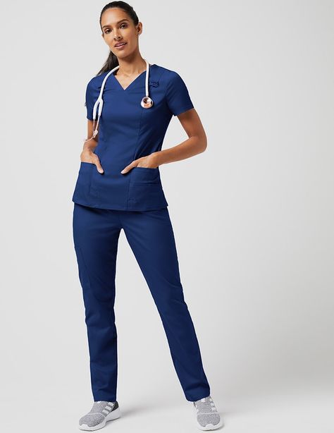 Medical Scrubs Outfit, Stylish Scrubs, Scrubs Outfit, Medical Outfit, Lab Coats, Medical Uniforms, Medical Scrubs, Scrub Tops, D Ring