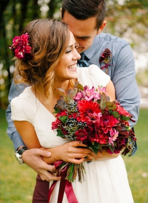 Earthy Wedding, Maroon Purple, Holding Flowers, Groom Photo, Bouquet Of Flowers, Red Maroon, Wedding Photo Inspiration, Wedding Shots, Wedding Photography Inspiration