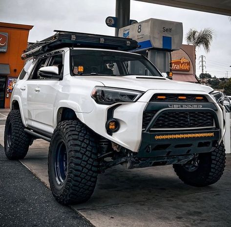 Toyota 4runner Overland, White Toyota 4runner Blacked Out, Trd Pro 4runner, 2007 4runner, Overland 4runner, Lifted Suv, 4runner Build, 4runner Off Road, 4runner Mods