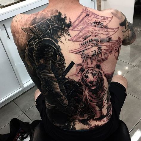 The 70 Best Samurai Tattoos for Men | Improb Samurai Back Tattoo, Yakuza Style Tattoo, Guerriero Samurai, Backpiece Tattoo, Samurai Tattoo Design, Tiger Tattoo Design, Full Back Tattoos, Geniale Tattoos, Samurai Tattoo