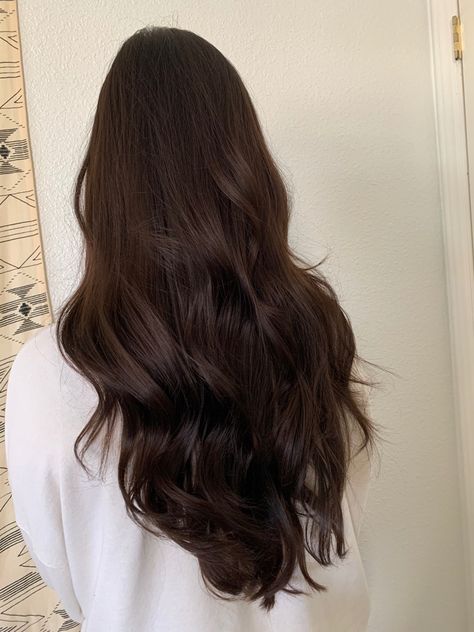 Hair Levels, Rambut Brunette, Dark Brunette Hair, Brown Hair Looks, Brown Hair Inspo, Brunette Hair With Highlights, Chocolate Hair, Hairstyles For Layered Hair, Brown Hair Balayage