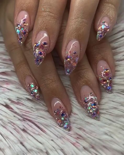 Glitter Nail With Designs, Jelly Nails With Glitter Tip, Glitter And Bling Nails, Birthday Oval Nails, Short Bling Nail Designs, Halle Bailey Nails, Chunky Sparkle Nails, Chunky Glitter Nail Designs, Super Sparkly Nails